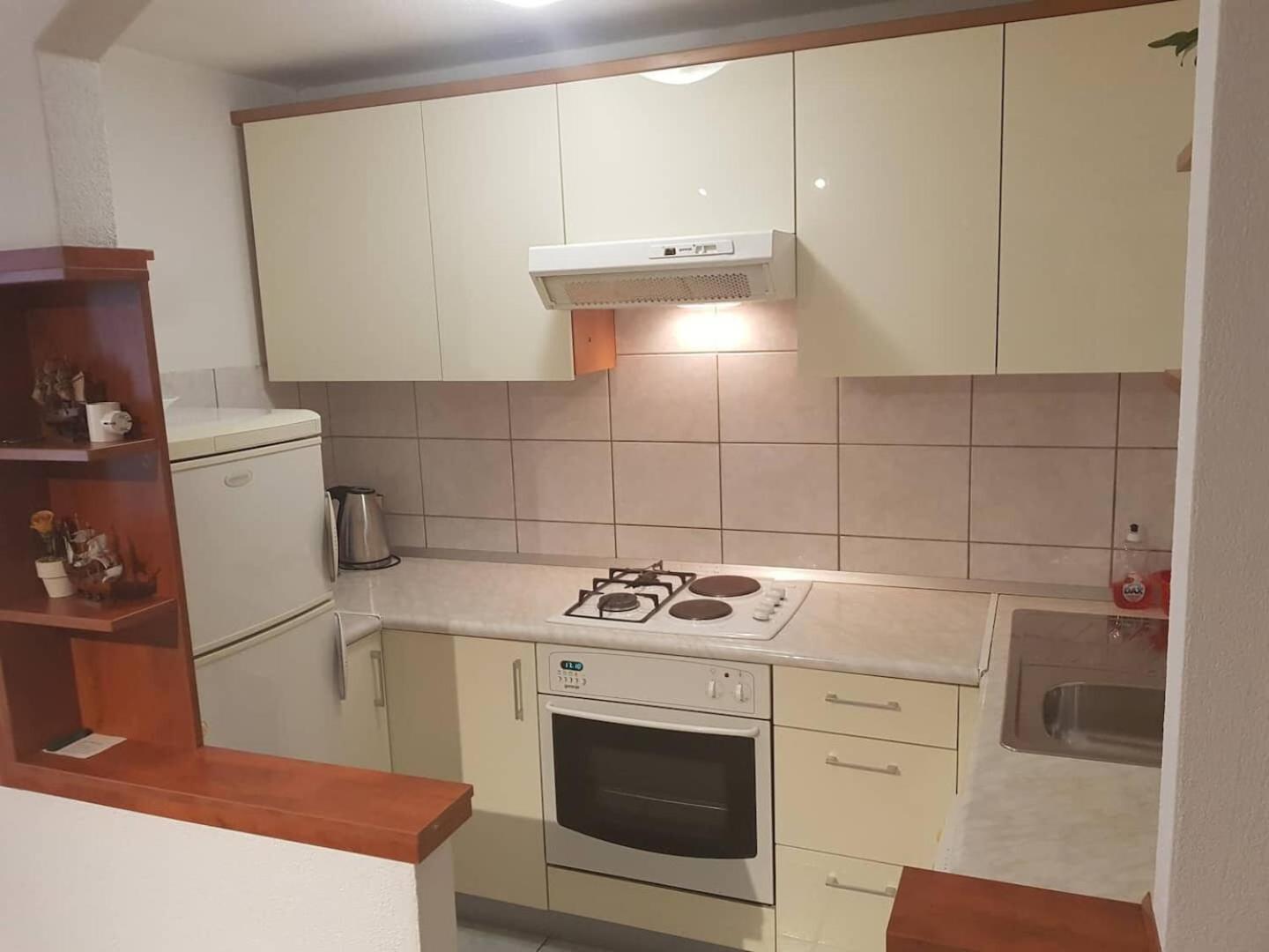 Apartments Mila Makarska Exterior photo